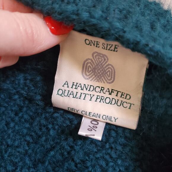 Boyne Valley Weavers Poncho Womens One Size Wool Handmade Ireland Ceramic Button - Picture 4 of 10